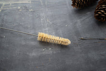 Load image into Gallery viewer, Plantish - Set of 5 Sisal Bottle Brushes
