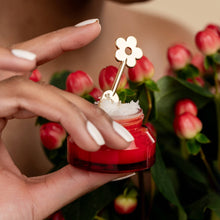 Load image into Gallery viewer, Poppy &amp; Pout - Lip Care Spatula, Gold Daisy
