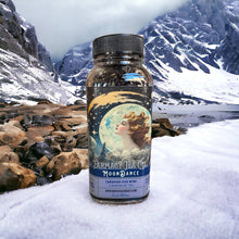 Load image into Gallery viewer, Montana Farmacy - Moondance Moonlight Iced Wine Delightful Tea in glass jar
