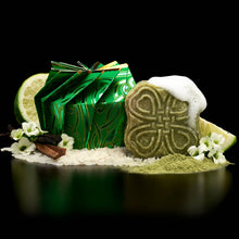 Load image into Gallery viewer, Viori Beauty - Limited Edition | Shampoo Bar | Emerald Meadows
