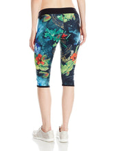Load image into Gallery viewer, Reebok Women&#39;s V-Chase Reversible Compression Capri , Multi,  XXS
