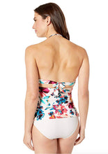Load image into Gallery viewer, Bar III Women&#39;s Molded Twist Tankini Top Swimsuit, White, Small
