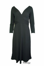 Load image into Gallery viewer, Charter Club Petite Women&#39;s V-Neck Gingham 3/4-Sleeve Midi Dress, Black, 4

