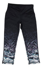 Load image into Gallery viewer, Ideology Women&#39;s Fashion Printed Cropped Leggings, Noir, XS
