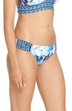 Load image into Gallery viewer, Tommy Bahama Women&#39;s Aqua Petals Reversible Hipster Bikini Bottoms, XL/16

