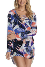 Load image into Gallery viewer, Raisins Juniors&#39; Mallorca Printed Road to Hana Hooded Cover-Up, XL
