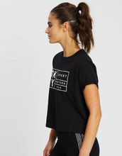 Load image into Gallery viewer, DKNY Women&#39;s Sport Boxy Tee Oversized Label Cropped T-Shirt, Black, S
