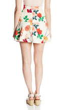 Load image into Gallery viewer, BB Dakota Women&#39;s Goodwin Lush Printed Cupra Touch Skater Skirt, 2
