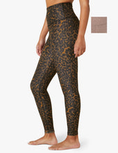 Load image into Gallery viewer, Beyond Yoga Women&#39;s Animal Print Cropped Leggings, Soft Cocoa, M
