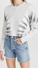 Load image into Gallery viewer, Beyond Yoga Women&#39;s Weekend Tie-Dye Boxy Cropped Sweatshirt, Gray, S
