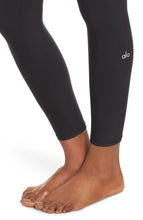 Load image into Gallery viewer, Alo Yoga Women&#39;s Airlift High-Rise 7/8 Midi Leggings, Black, Large
