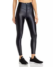 Load image into Gallery viewer, All Access Women&#39;s Zippered Shine Leggings, Black Shine, M
