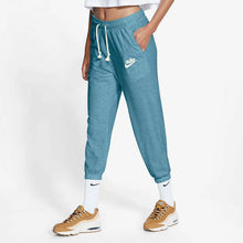 Load image into Gallery viewer, Nike Women&#39;s Gym Vintage Cropped Sweatpants, Blue, S
